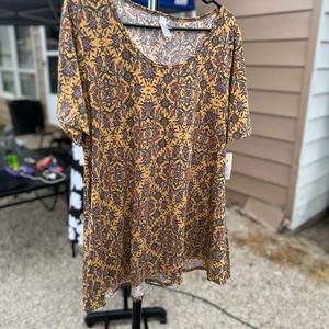 Lularoe shirt
